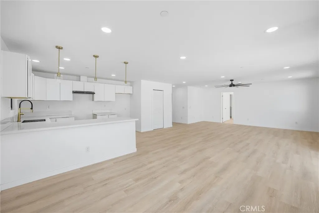 1243 N California, Beaumont, California 92223 home-pic-7