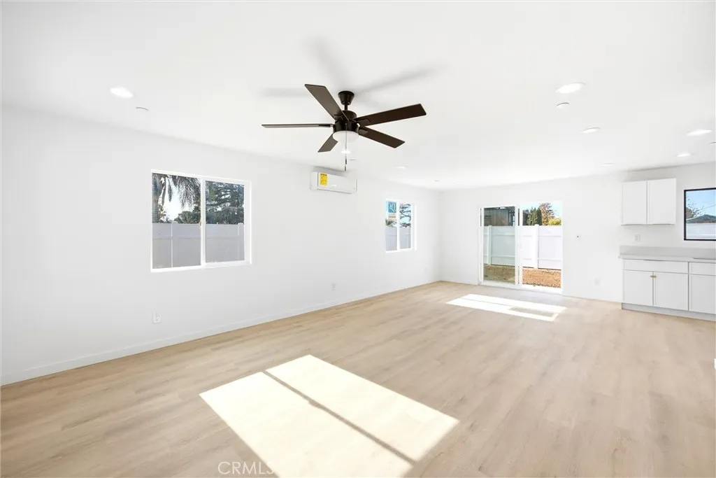 1243 N California, Beaumont, California 92223 home-pic-22