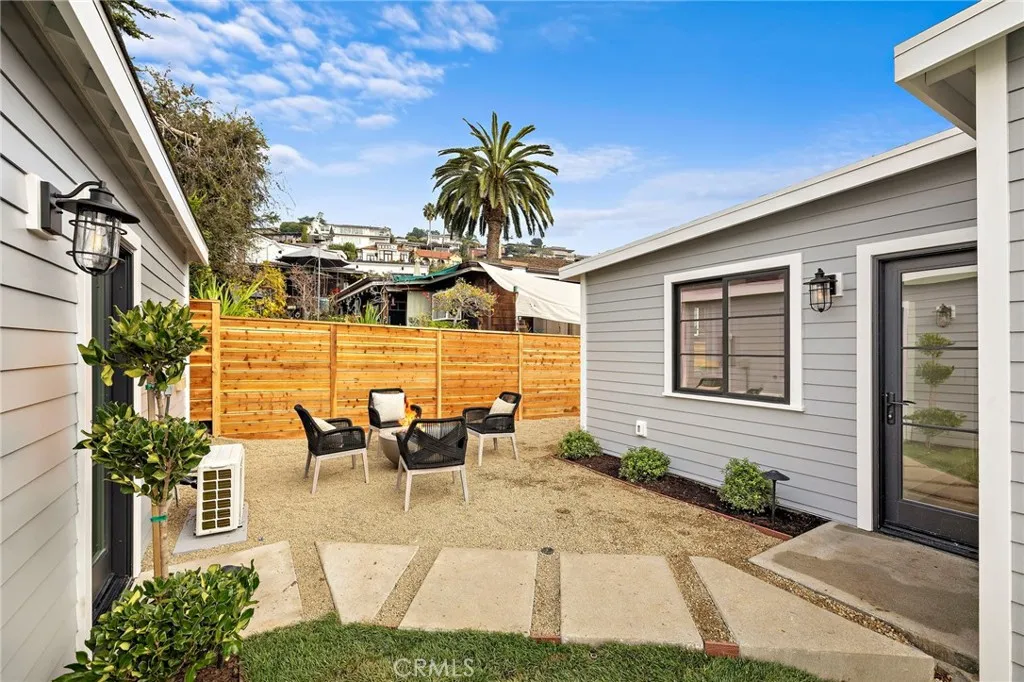 684 Seaview, Laguna Beach, California 92651 home-pic-20