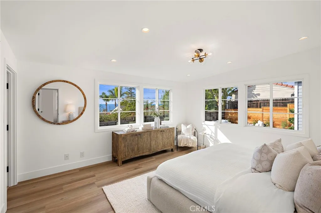 684 Seaview, Laguna Beach, California 92651 home-pic-13