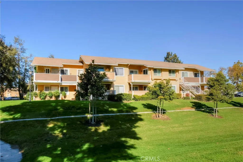3736 Oak Creek, Ontario, California 91761 home-pic-25