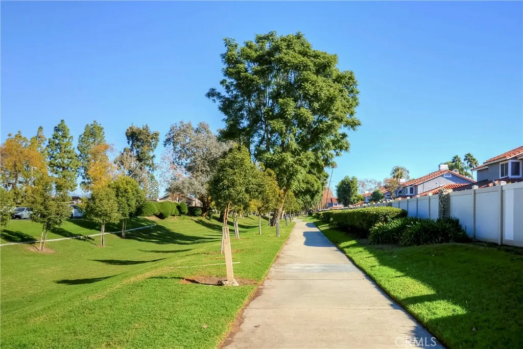 3736 Oak Creek, Ontario, California 91761 home-pic-26