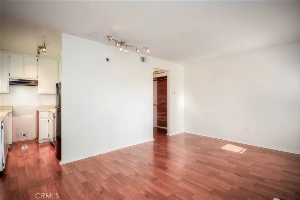 3736 Oak Creek, Ontario, California 91761 home-pic-4