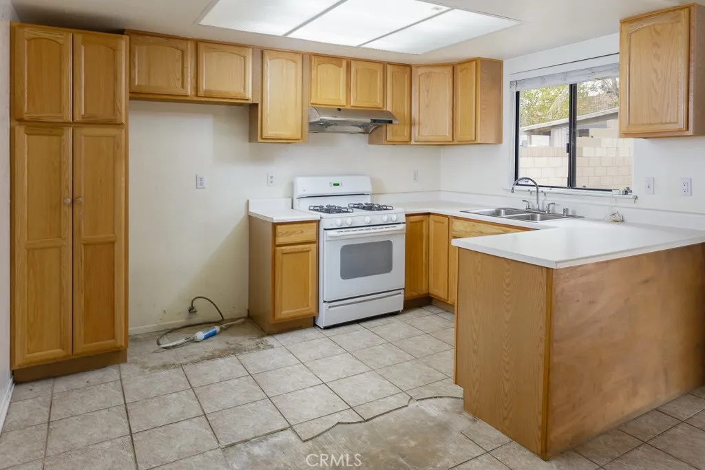 37012 Calle Bonita, Palmdale, California 93550 home-pic-8