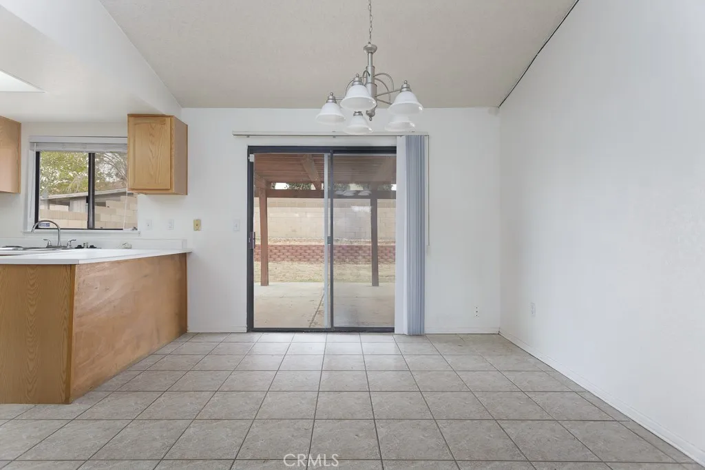 37012 Calle Bonita, Palmdale, California 93550 home-pic-7