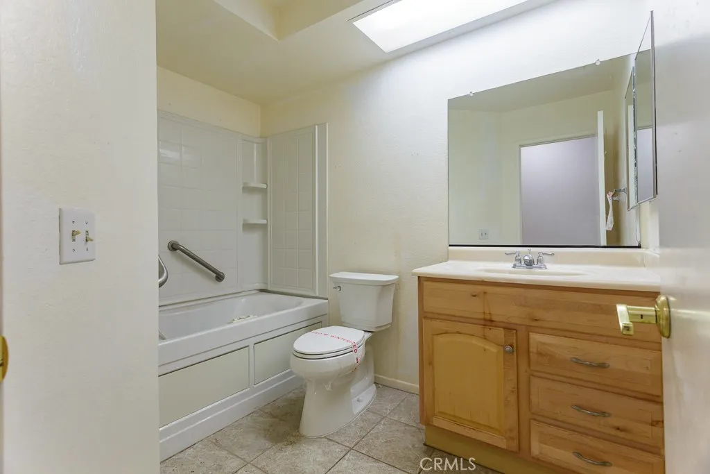 37012 Calle Bonita, Palmdale, California 93550 home-pic-15