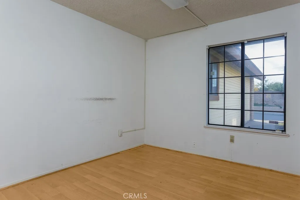 37012 Calle Bonita, Palmdale, California 93550 home-pic-17