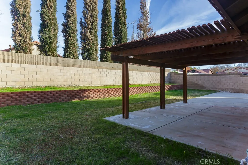 37012 Calle Bonita, Palmdale, California 93550 home-pic-18