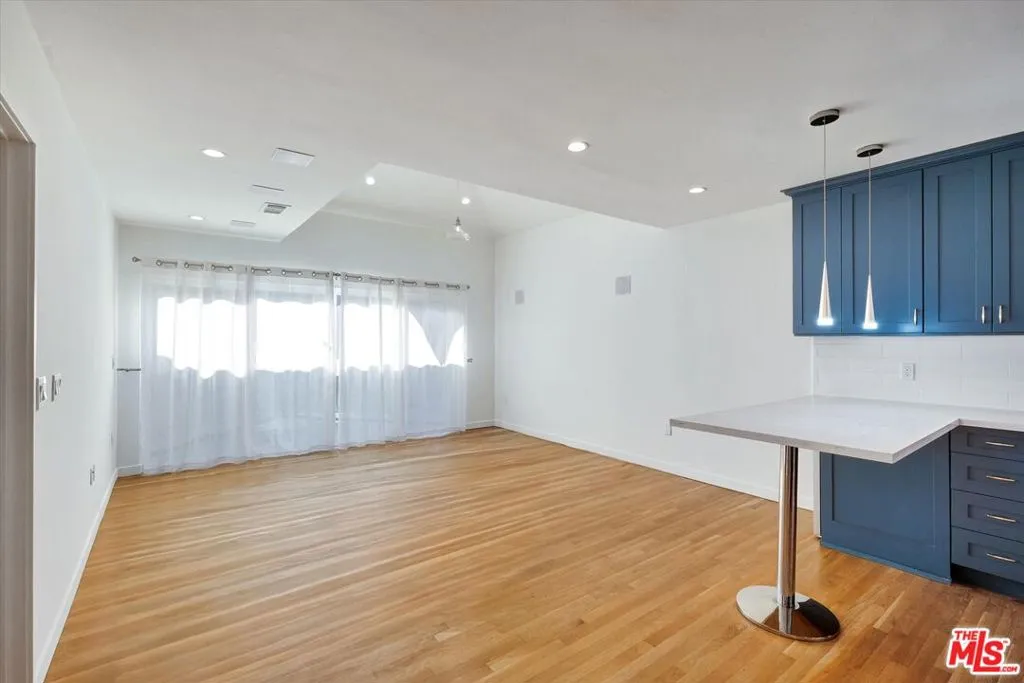 5400 W 82nd Street, Los Angeles, California 90045 home-pic-20