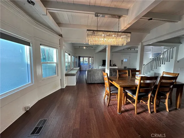 Long interior great room depth