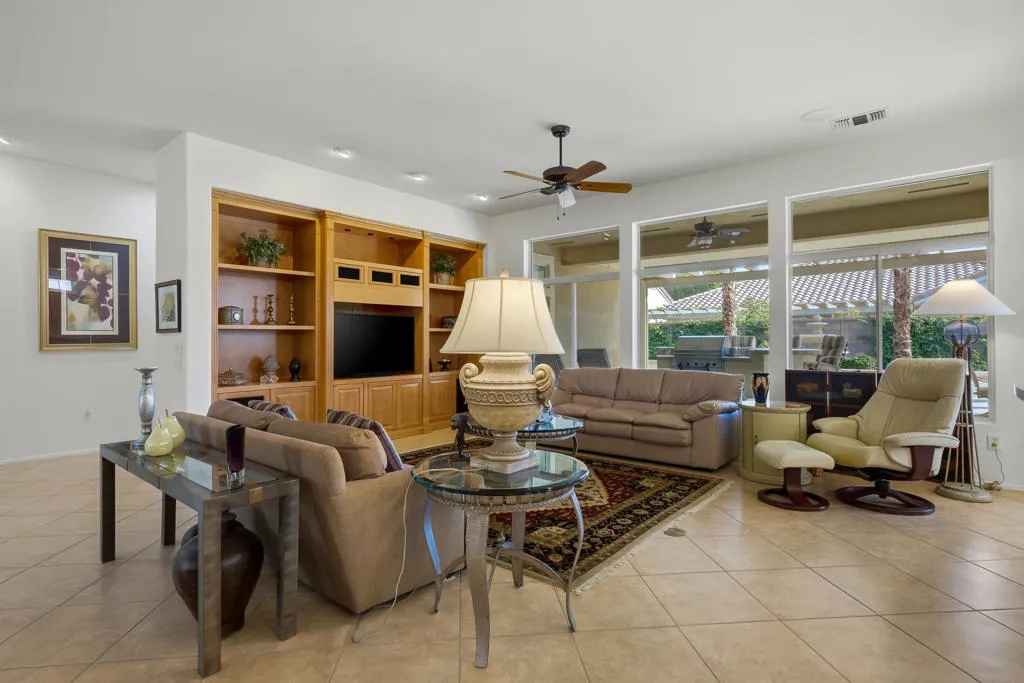 35902 Crescent Street, Palm Desert, California 92211 home-pic-9