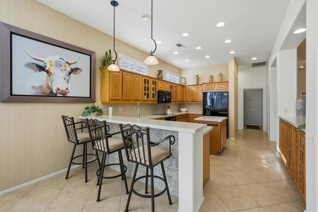 35902 Crescent Street, Palm Desert, California 92211 home-pic-15