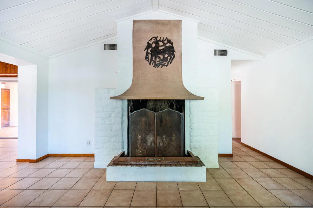 1065 E San Jacinto Way, Palm Springs, California 92262 home-pic-8