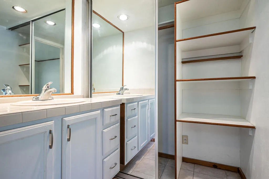 1065 E San Jacinto Way, Palm Springs, California 92262 home-pic-23