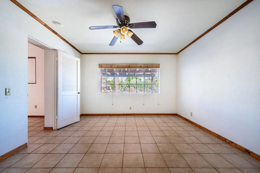 1065 E San Jacinto Way, Palm Springs, California 92262 home-pic-20