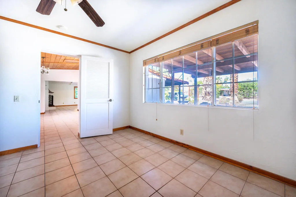 1065 E San Jacinto Way, Palm Springs, California 92262 home-pic-19