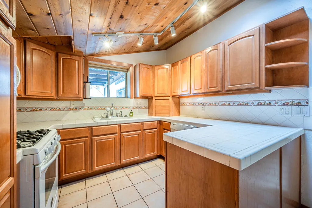 1065 E San Jacinto Way, Palm Springs, California 92262 home-pic-15