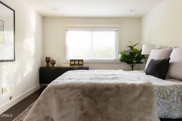 382 E California-1947_MLS