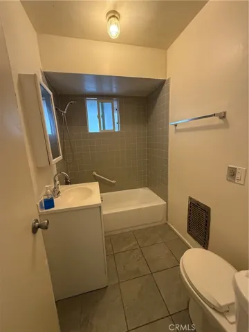 14225 Newport, Tustin, California 92780