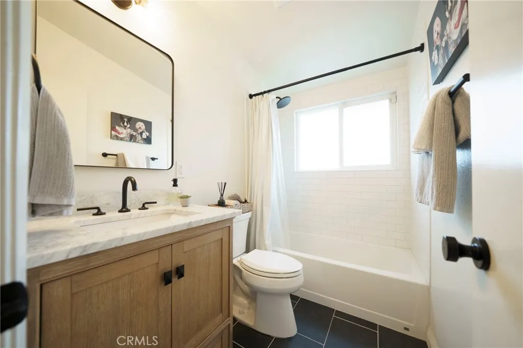 348 Hamilton, Costa Mesa, California 92627 home-pic-18