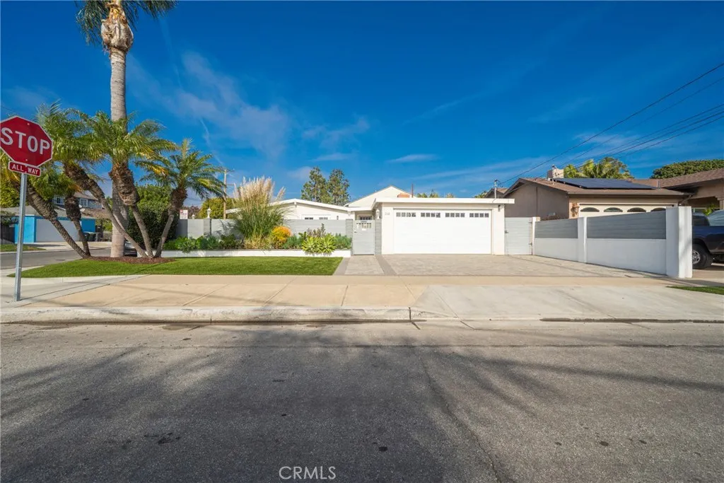 348 Hamilton, Costa Mesa, California 92627 home-pic-50