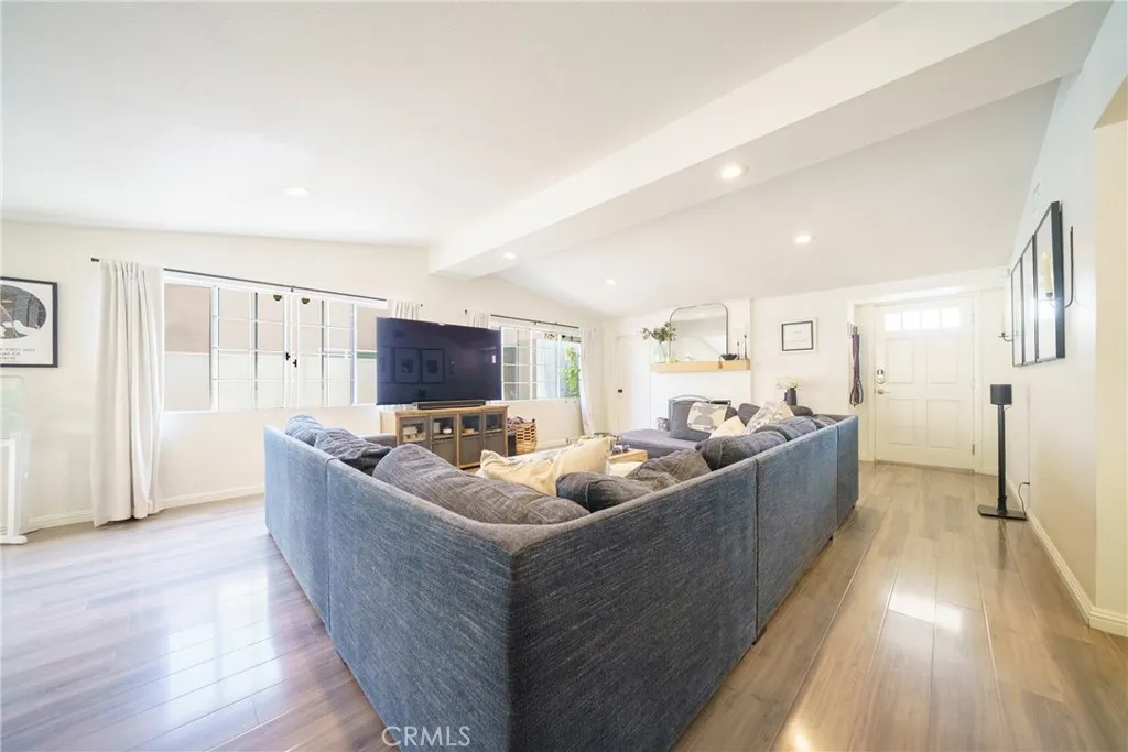 348 Hamilton, Costa Mesa, California 92627 home-pic-7