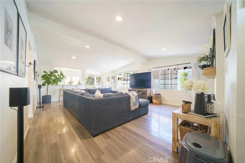 348 Hamilton, Costa Mesa, California 92627 home-pic-5