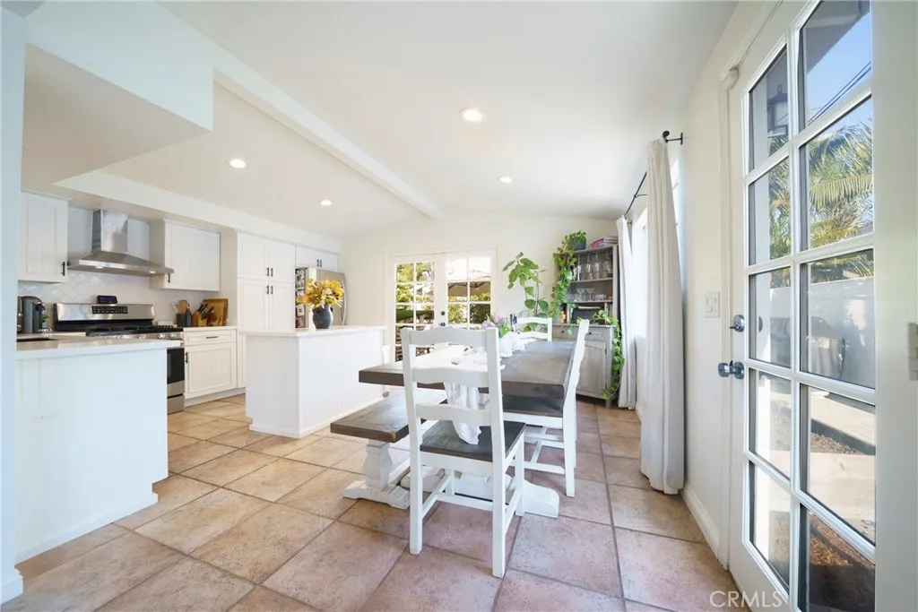 348 Hamilton, Costa Mesa, California 92627 home-pic-10