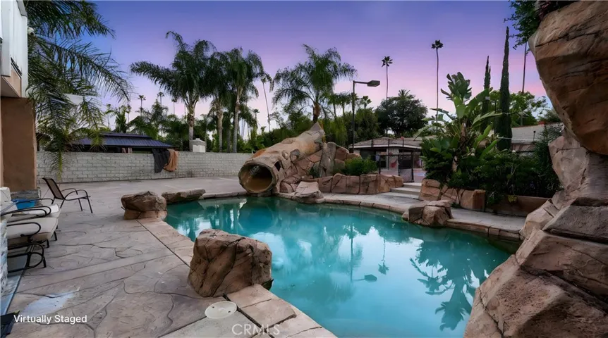 Beautiful home with resort-style pool