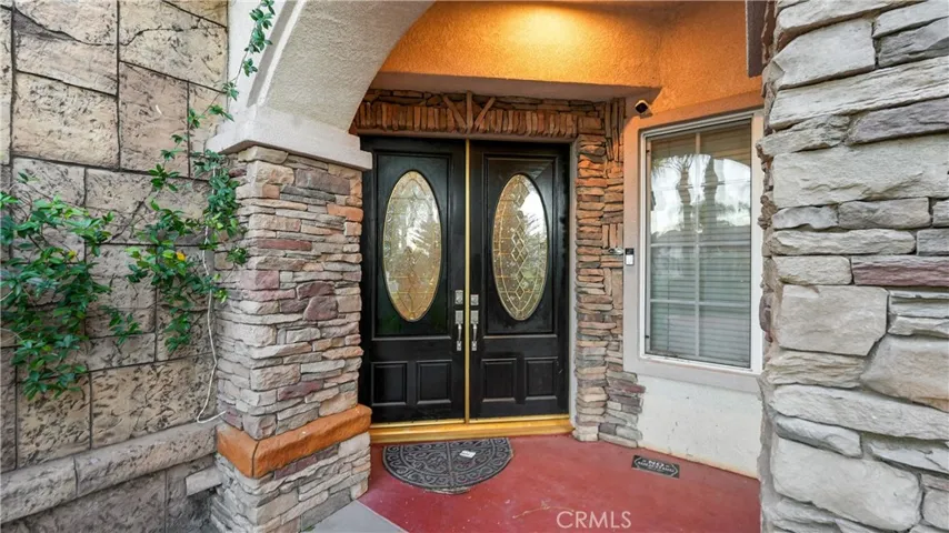 Welcoming double-door entry