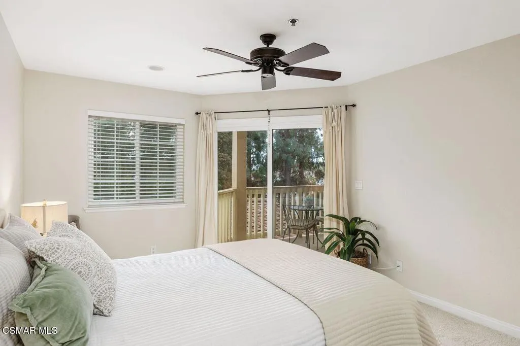 697 Sutton Crest Trail 302, Oak Park, California 91377 home-pic-19