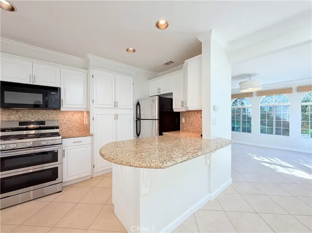 635 Saint Anns Drive, Laguna Beach, California 92651
