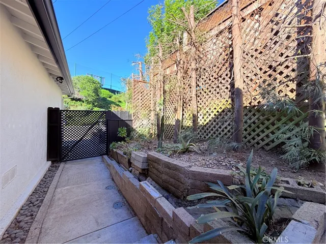 635 Saint Anns Drive, Laguna Beach, California 92651