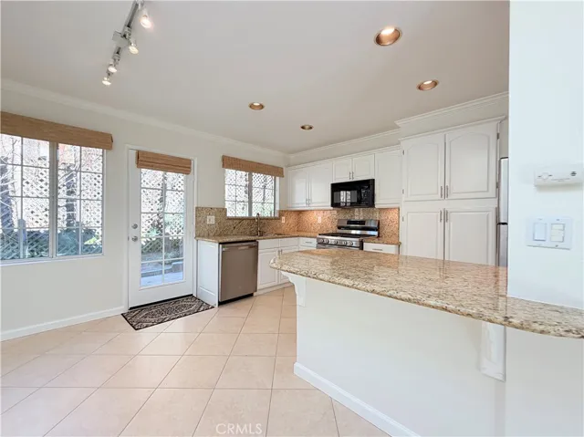 635 Saint Anns Drive, Laguna Beach, California 92651