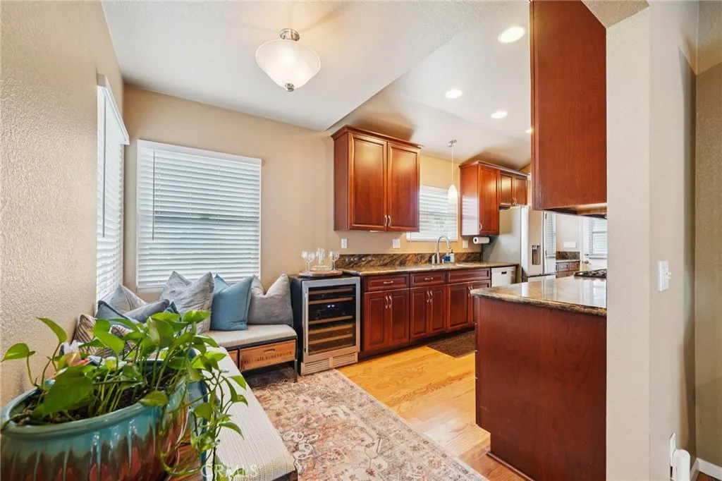171 E 14th, Upland, California 91786 home-pic-6