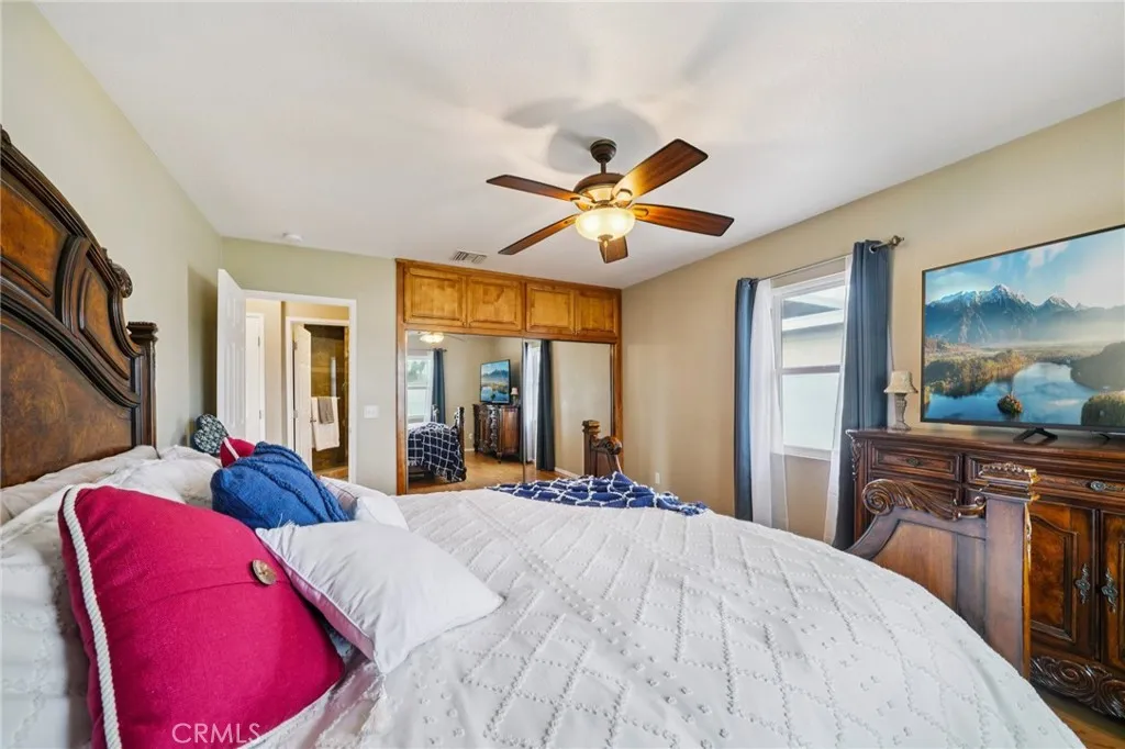 171 E 14th, Upland, California 91786 home-pic-14