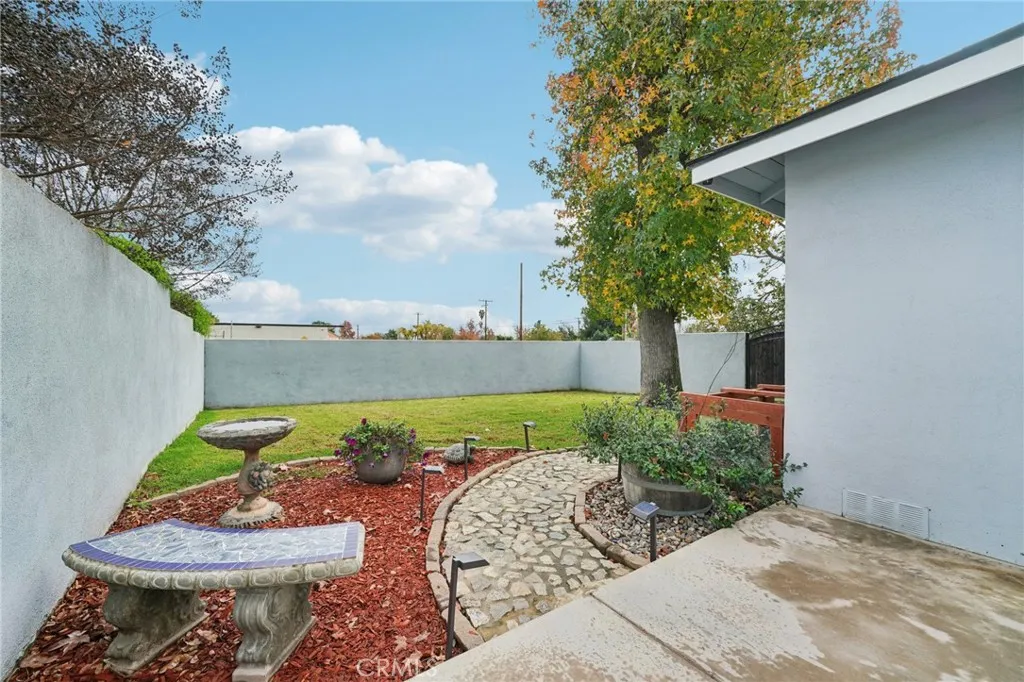 171 E 14th, Upland, California 91786 home-pic-22