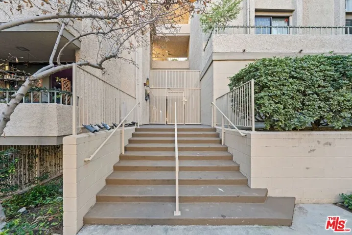 4141 Via Marisol 208, Los Angeles, California 90042