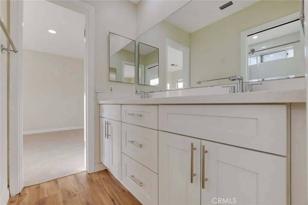 Jack and Jill Bath between bedrooms 2 and 3.