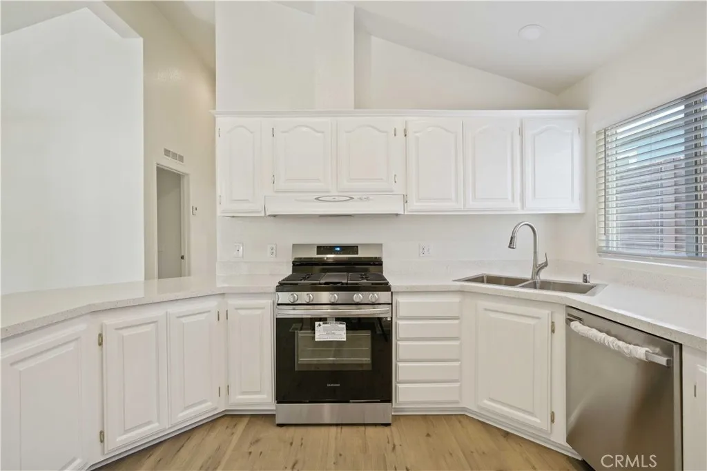20240 Shadow Island Drive, Canyon Country, California 91351 home-pic-7
