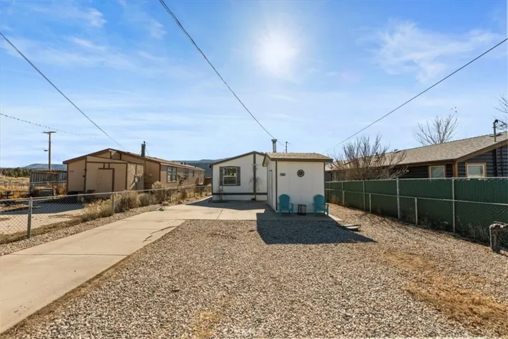 Lots of driveway room here for parking plus RV on the side to the home