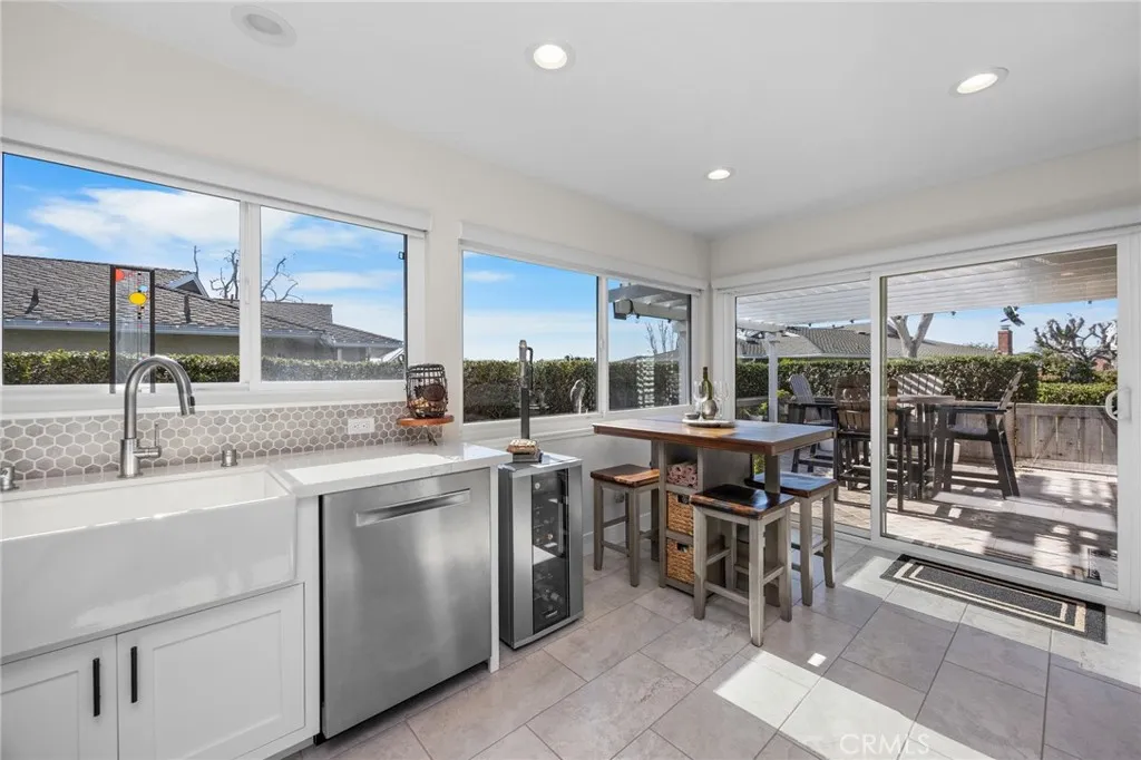454 Camino Alondra, San Clemente, California 92672 home-pic-19