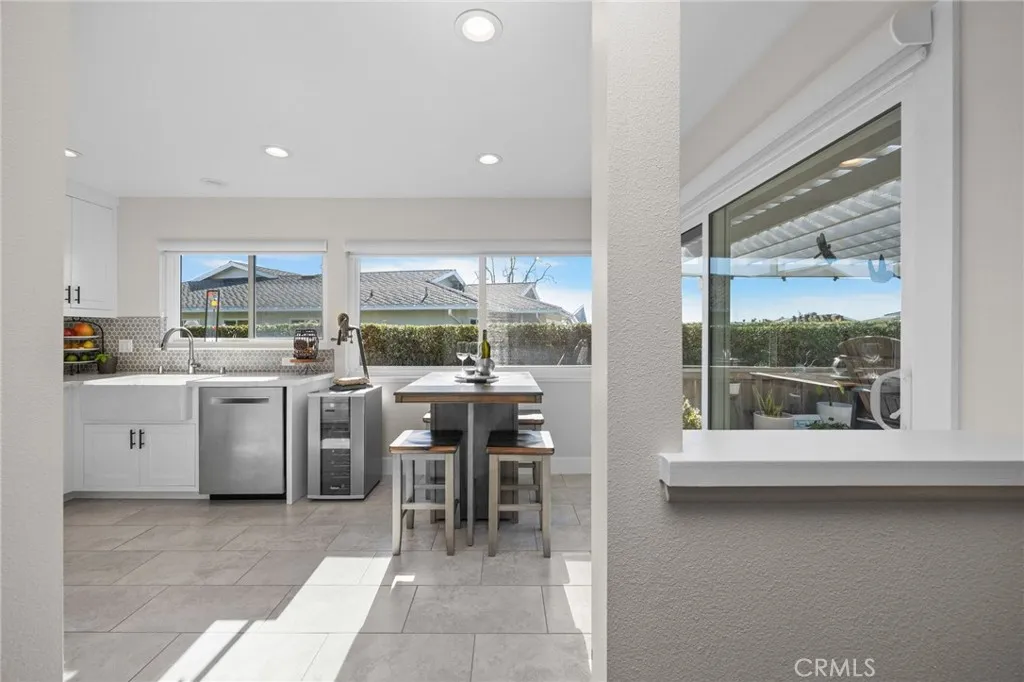 454 Camino Alondra, San Clemente, California 92672 home-pic-12