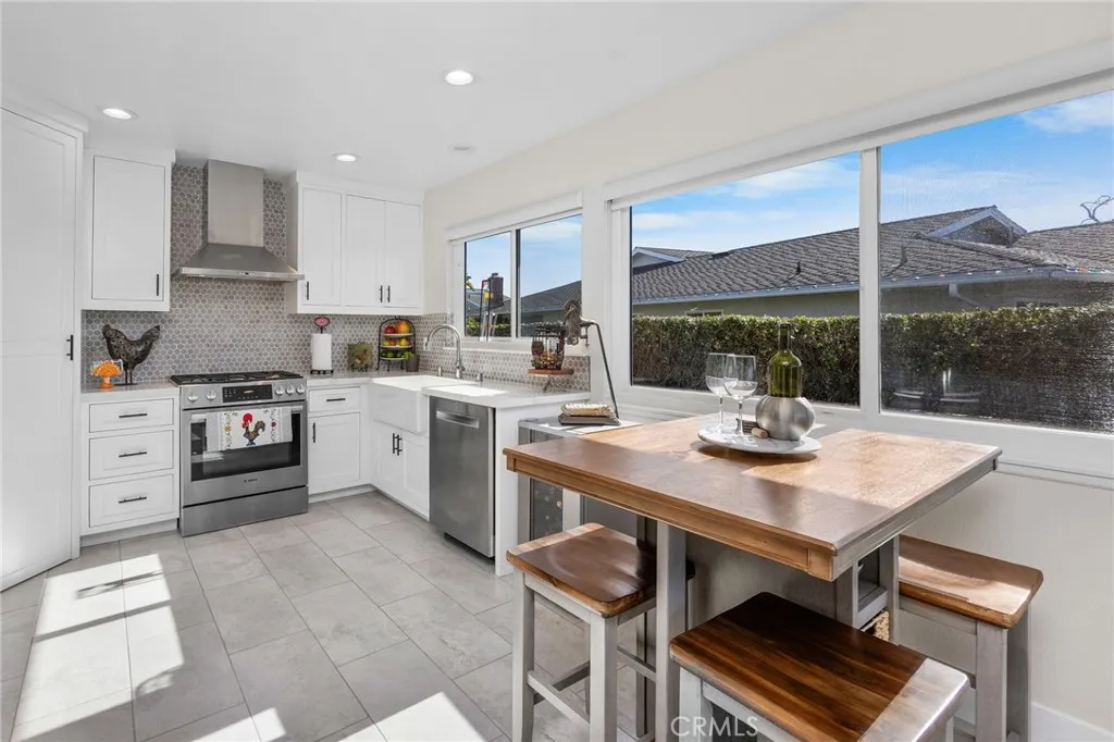 454 Camino Alondra, San Clemente, California 92672 home-pic-14