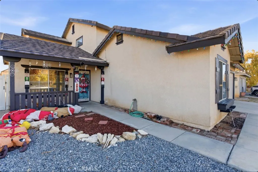 10729 Alton Court, Adelanto, California 92301 home-pic-4