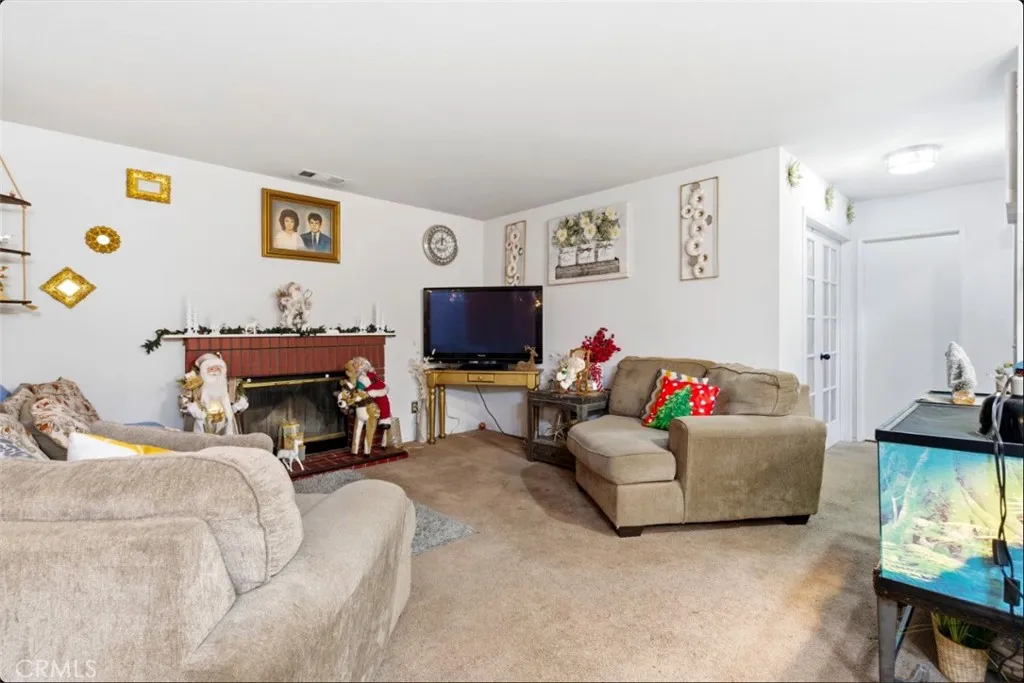 10729 Alton Court, Adelanto, California 92301 home-pic-16