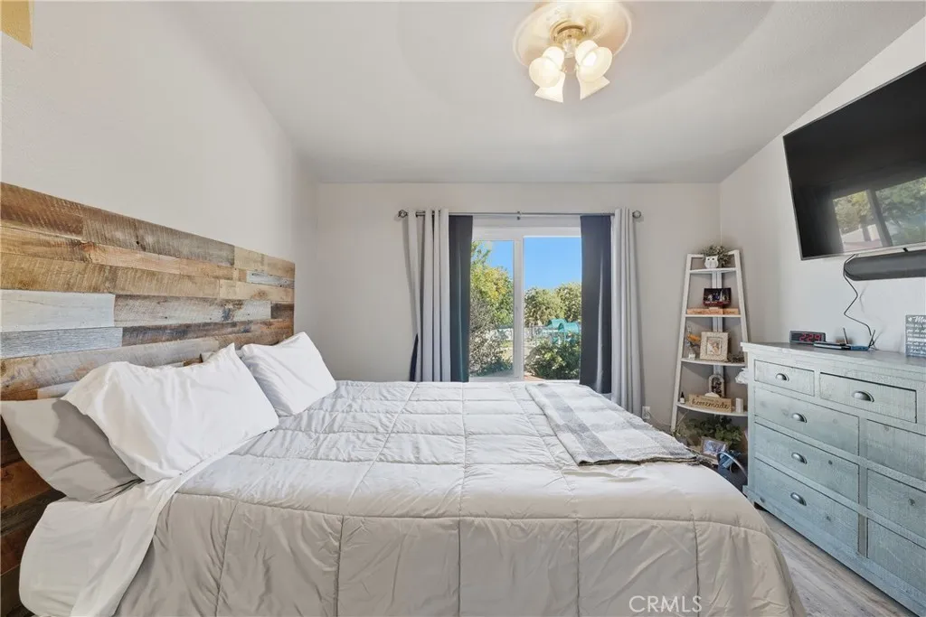 13463 Blackdeer, Corona, California 92883 home-pic-30