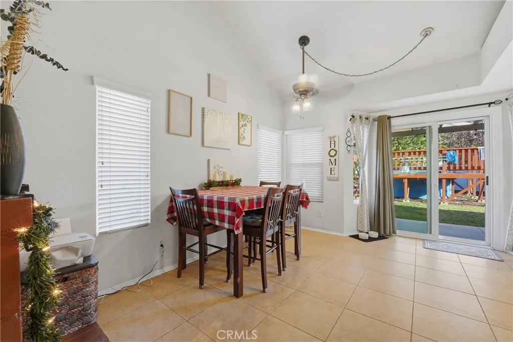 13463 Blackdeer, Corona, California 92883 home-pic-18