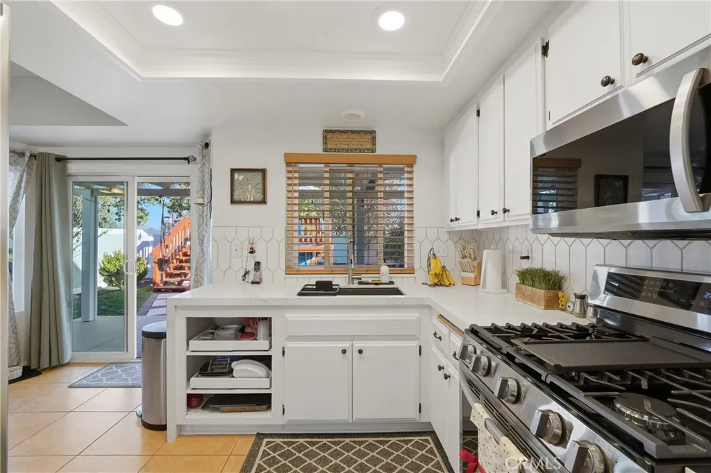 13463 Blackdeer, Corona, California 92883 home-pic-23
