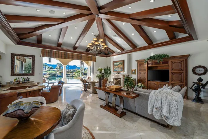 54-web-or-mls-HPSavona1220_054